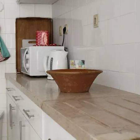 Maria Amelia | Free Indoor Parking * Lisbon